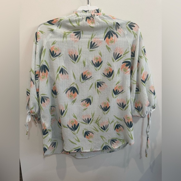 ❤️ LC Lauren Conrad Floral Blouse with Pink and Green Accents NWOT Large - Picture 6 of 6